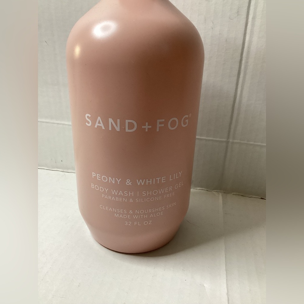 Sand + Fog Peony White Lily Body Wash Shower Gel, 32 fl oz - Picture 2 of 2